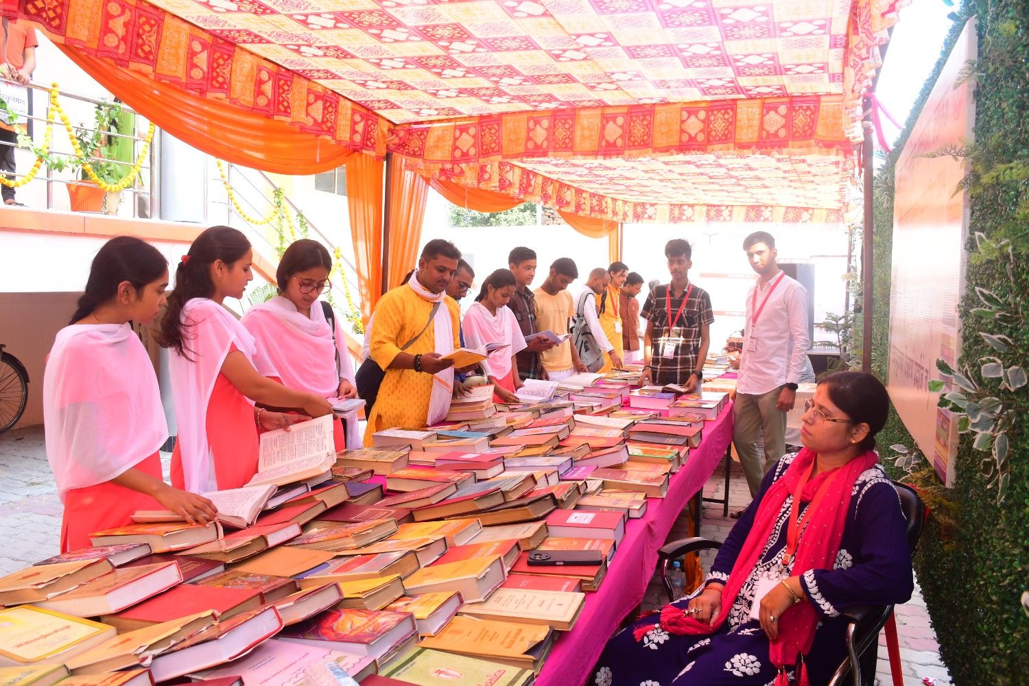 वर्ष 2024 की राज्यस्तरीय प्रतियोगिता के अवसर पर पुस्तक प्रदर्शिनी
